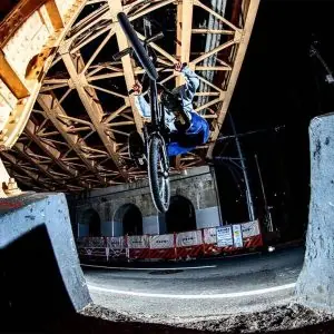 Read more about the article 沈黙は金、雄弁は銀